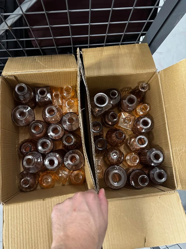 Bulk Lot of approx 100 Amber Glass Bud Vases - photo 4