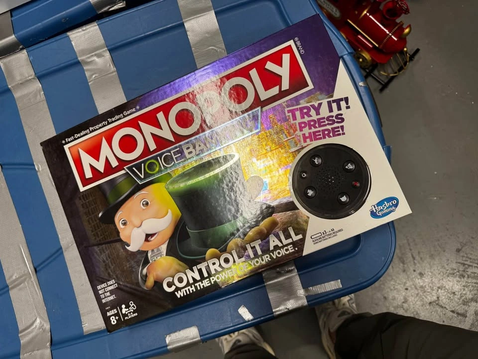Hasbro Gaming Monopoly Voice Banking Board Game - photo 2