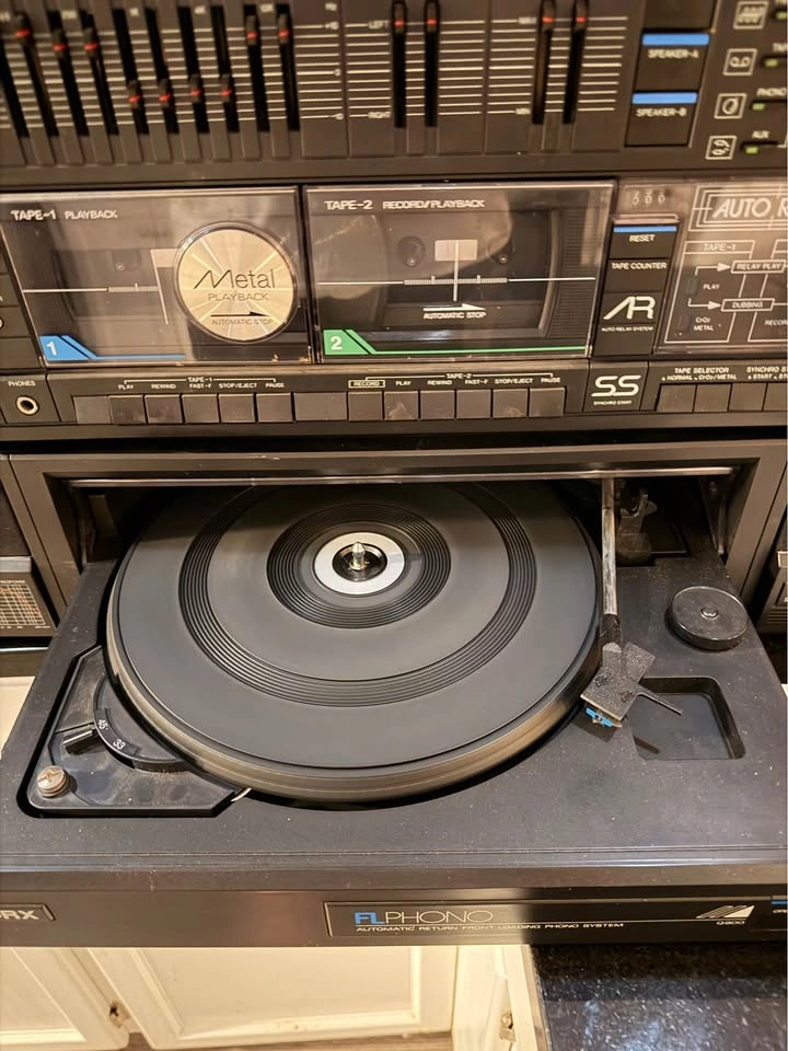 Vintage 1980s Yorx M2605 Stereo System with Sliding Turntable - photo 2