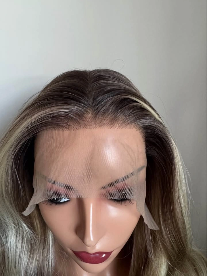 LONG BODY WAVE WIG | BLONDE & BROWN | LACE FRONT - photo 3