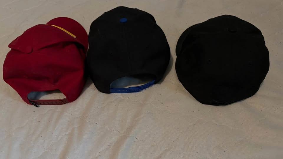 Lot of 3 Baseball Caps - NY Yankees, LA Dodgers, Reckless - photo 5