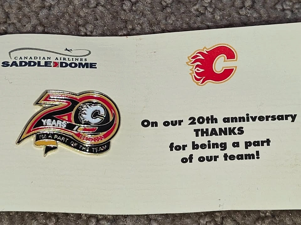 NHL Calgary Flames 20 Years Anniversary Hockey Lapel Pin - photo 2