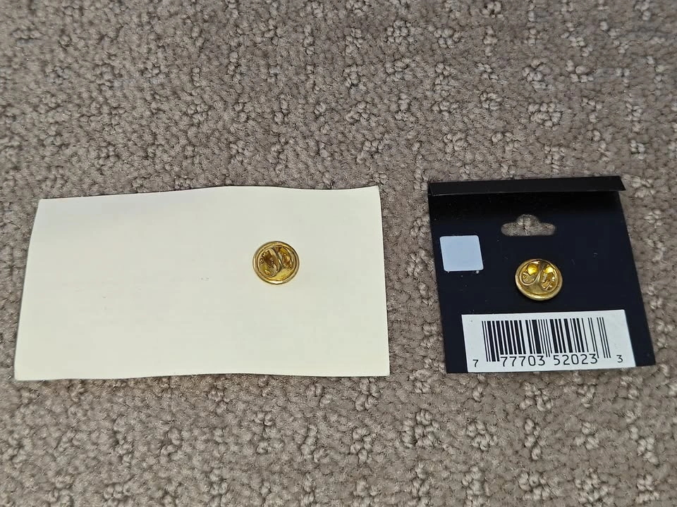 NHL Calgary Flames 20 Years Anniversary Hockey Lapel Pin - photo 4