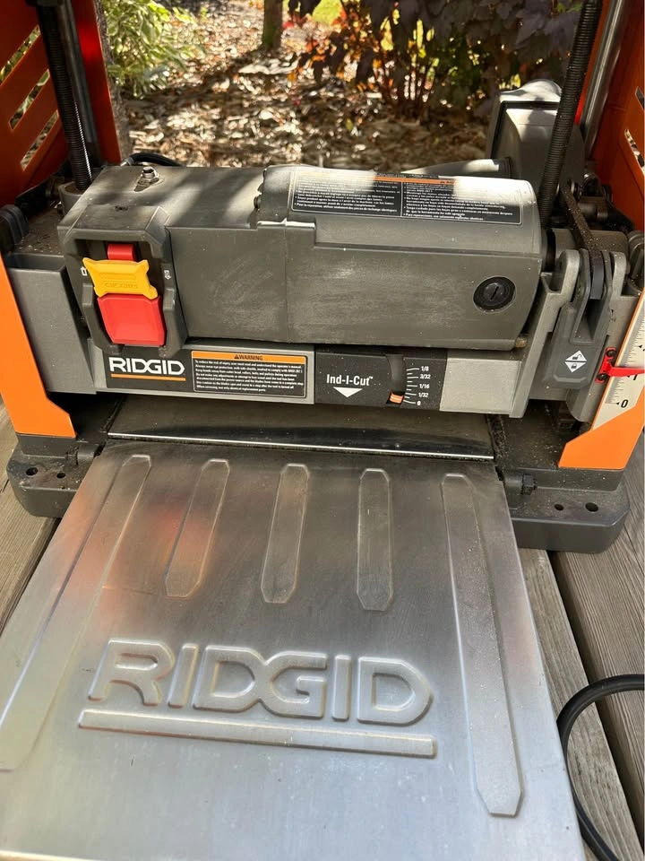 RIDGID 15 Amp Thickness Planer - photo 3
