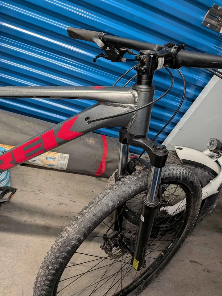 Trek Marlin 5 Mountain Bike - photo 2