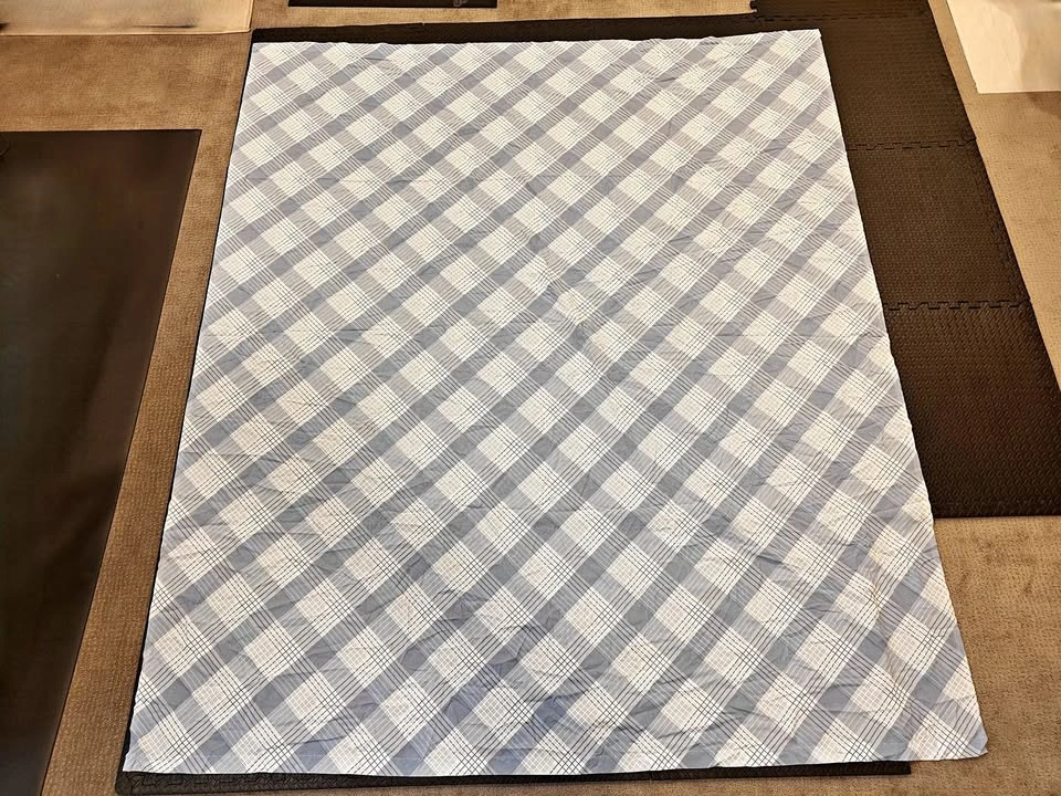 Plaid Bed Flat Sheet - Full / Double Bedding Cover - 79" x 88"