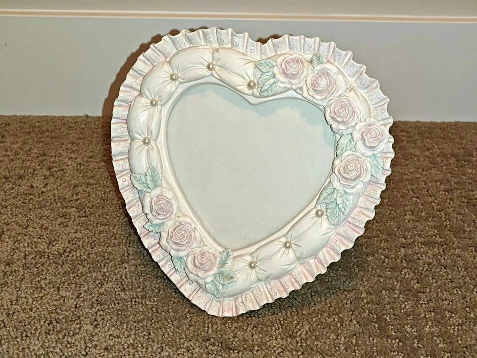Heart Photo Frame – Floral & Pearl Accent Tabletop Picture Frame