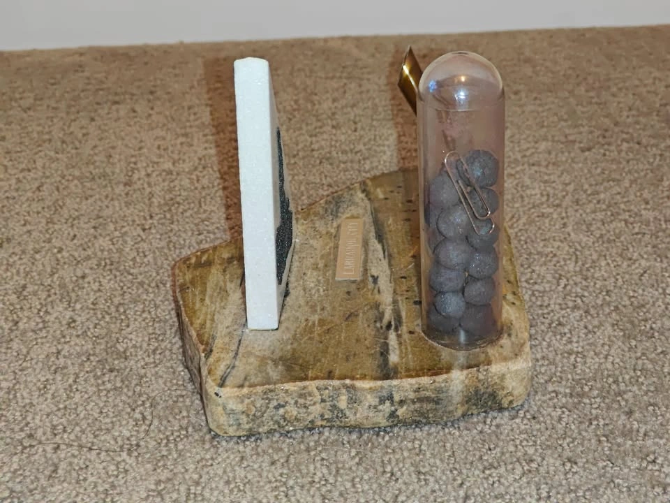 Labrador City Stone Desk Ornament Pen Holder Mining Memorabilia - photo 2