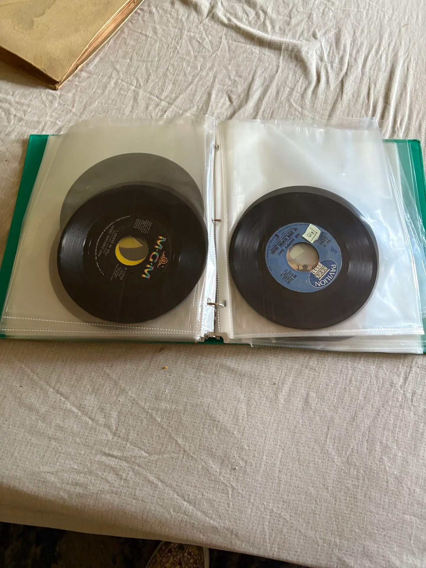 Vintage Vinyl Records image indicator(3)