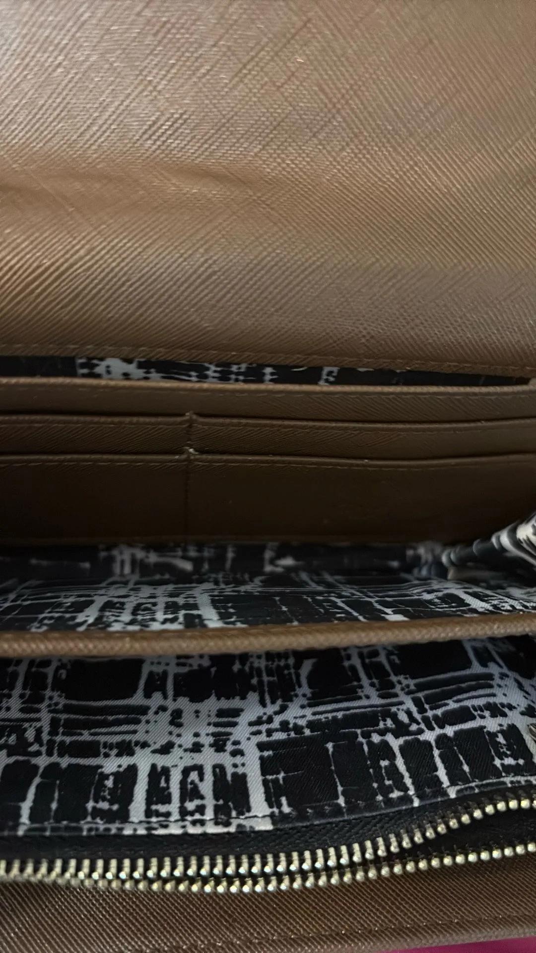 Fall Purse Collection In Green And Brown image indicator(2)