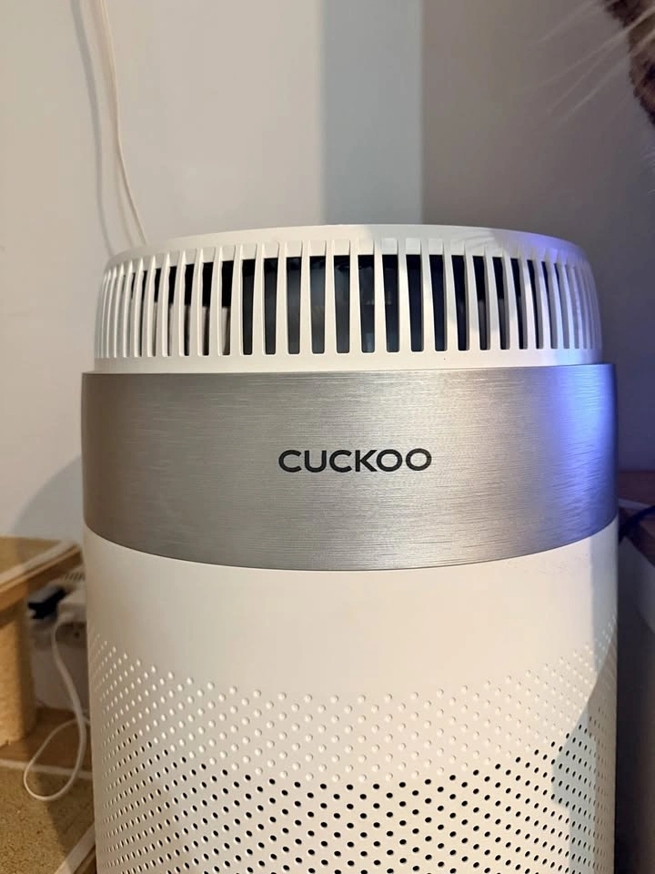 CUCKOO Tower MAX Air Purifier (CAC-D2020FW) + 8 Filters
