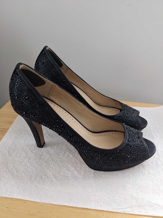 Black evening wear shoes