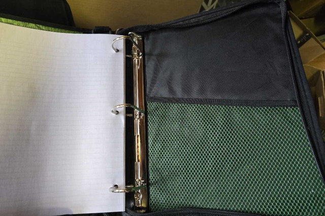 Case-It Zipper Binder - photo 4