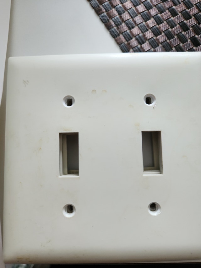 89 pcs Electrical plugs, sockets and face plates - photo 5