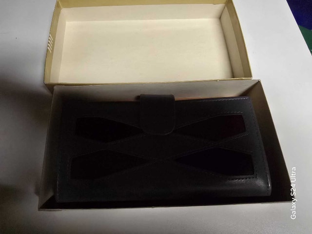 Brand new leather wallet women's
