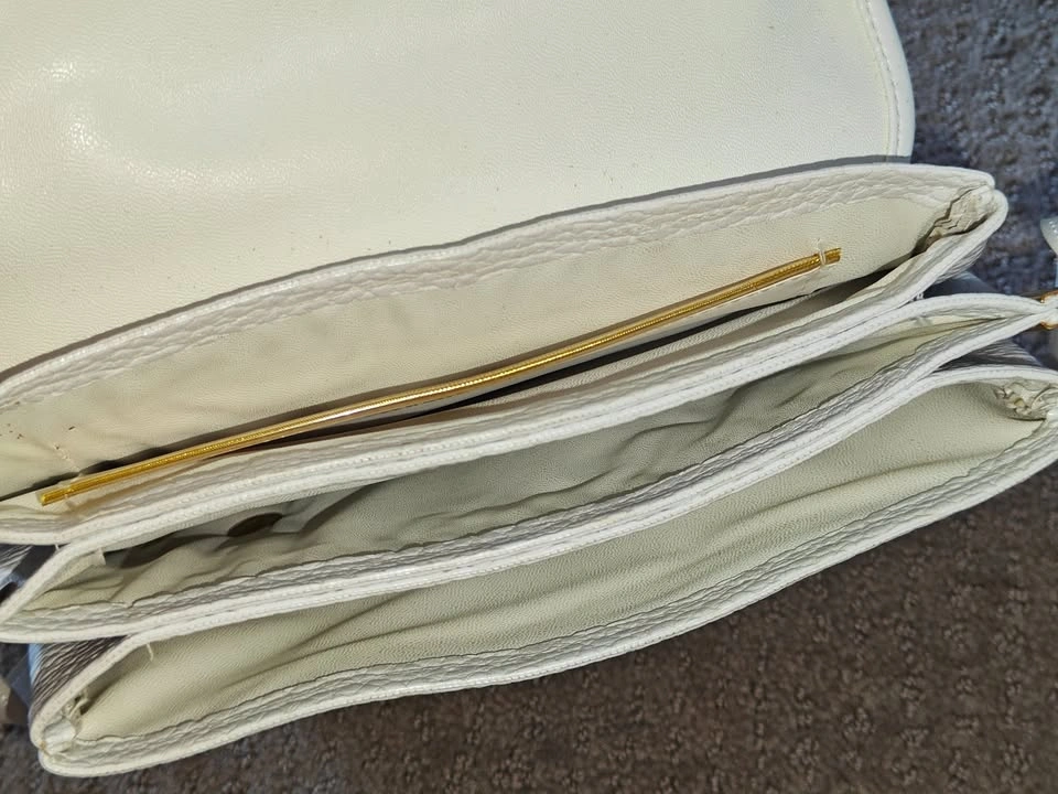 Vintage Leather Cabrelli Crossbody Shoulder Bag - Made in Canada - photo 5