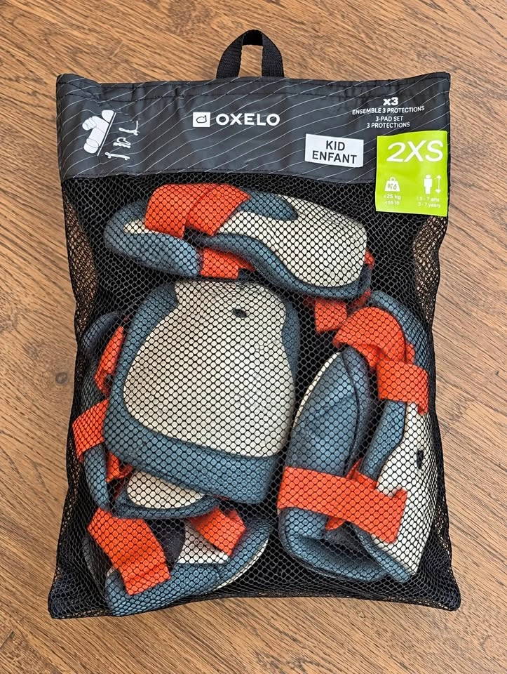 Moving Sale – Oxelo Kids’ Protective Pad Set – 2XS