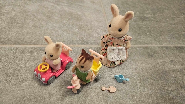 Sylvanian Families Babies Ride & Play