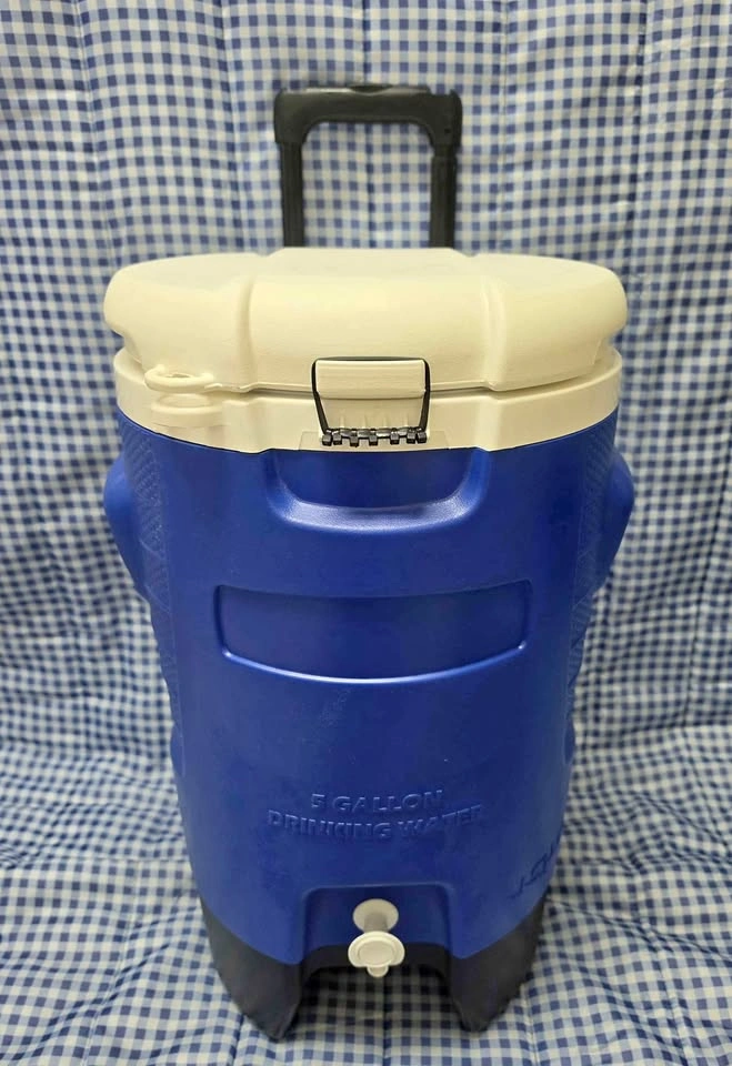 Igloo 5gal Roller Water Jug