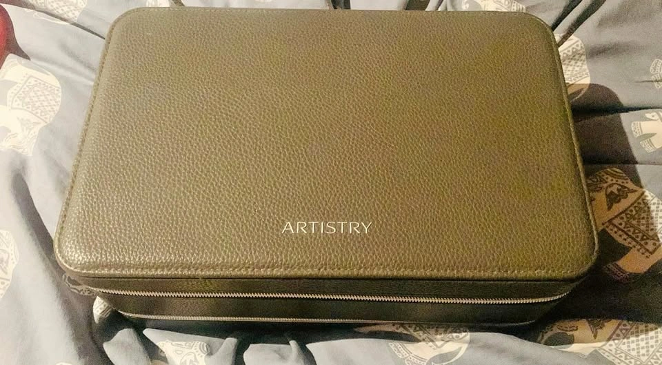 Artistry Makeup/First Aid Case