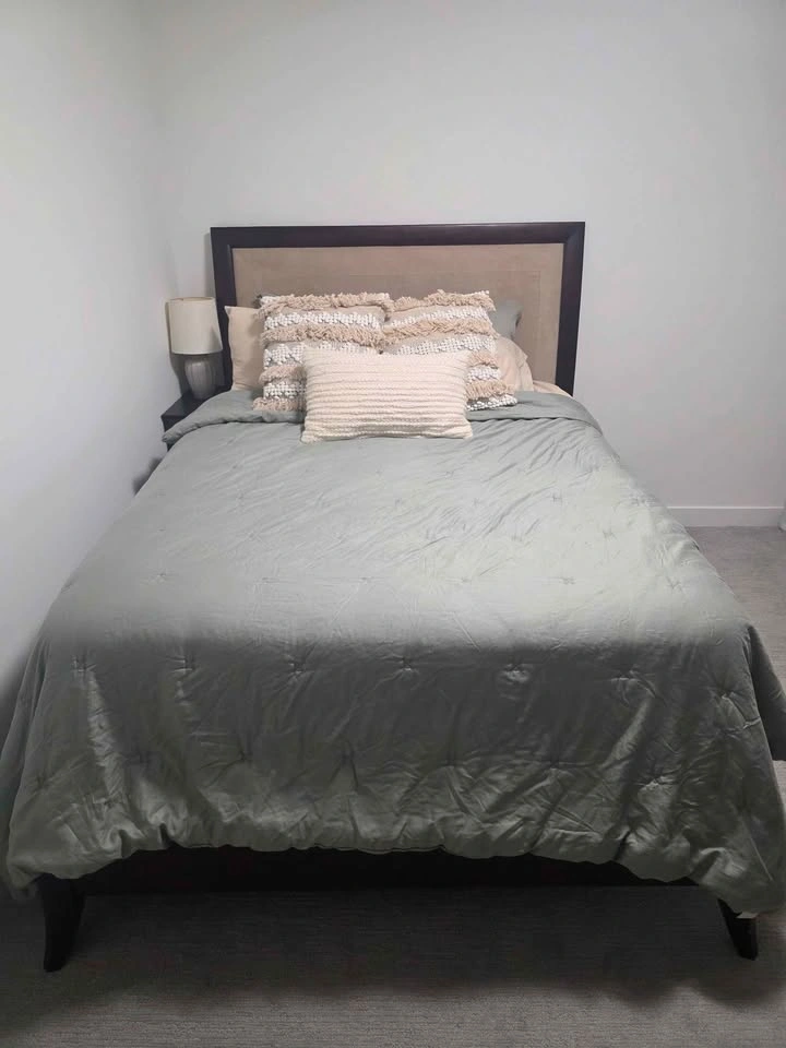 Upholstered Queen Bed Frame - photo 2