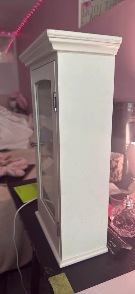 Small White wood cabinet glass door - photo 3