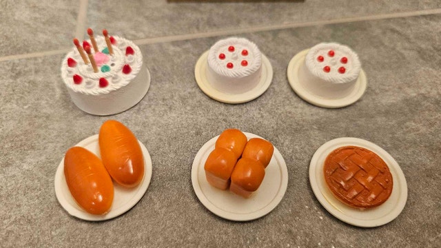 Sylvanian Families Bakery Furniture and Food - photo 2