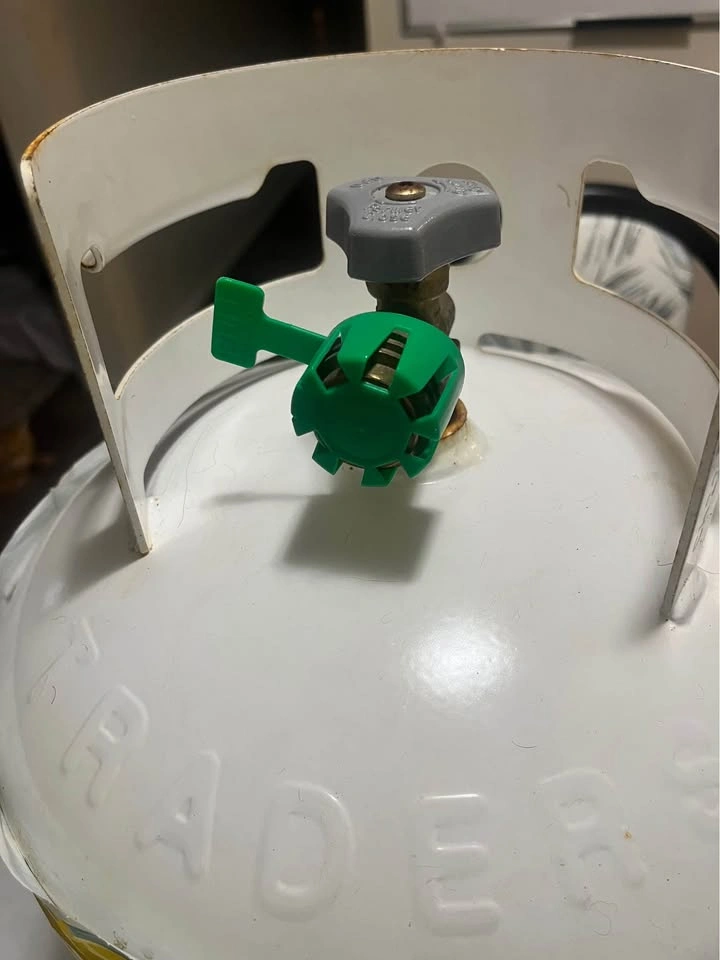 Brand new gas tank - photo 2