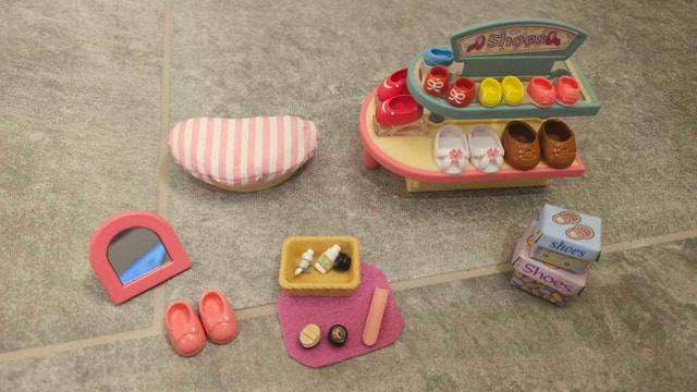 Sylvanian Families Village Shoe Shop