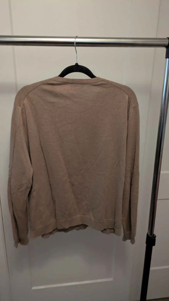 Banana Republic V-Neck Sweater - photo 3