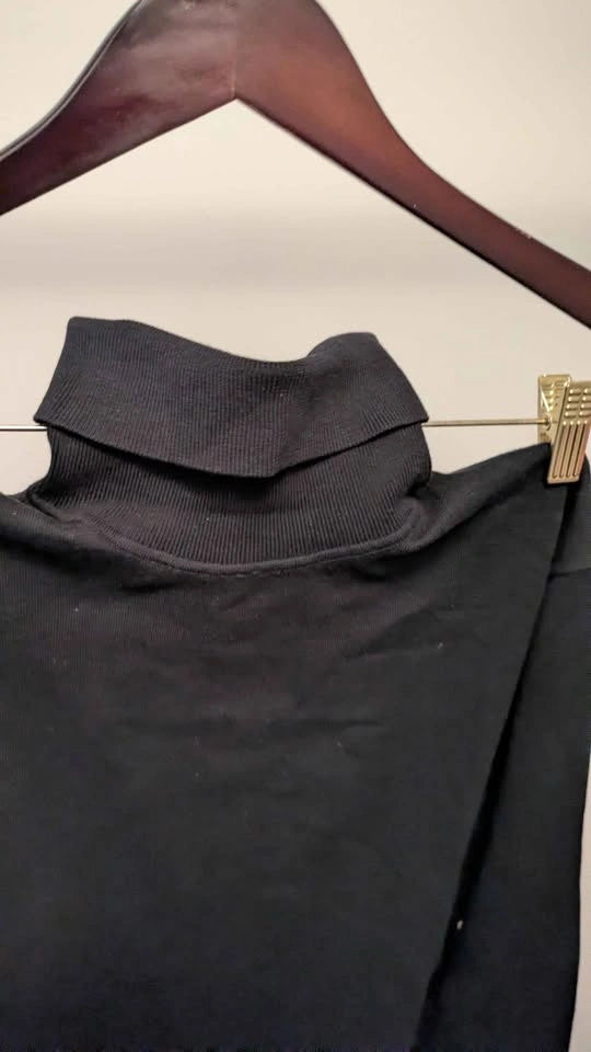 BNWT RW&CO. Turtleneck Sweater - photo 4