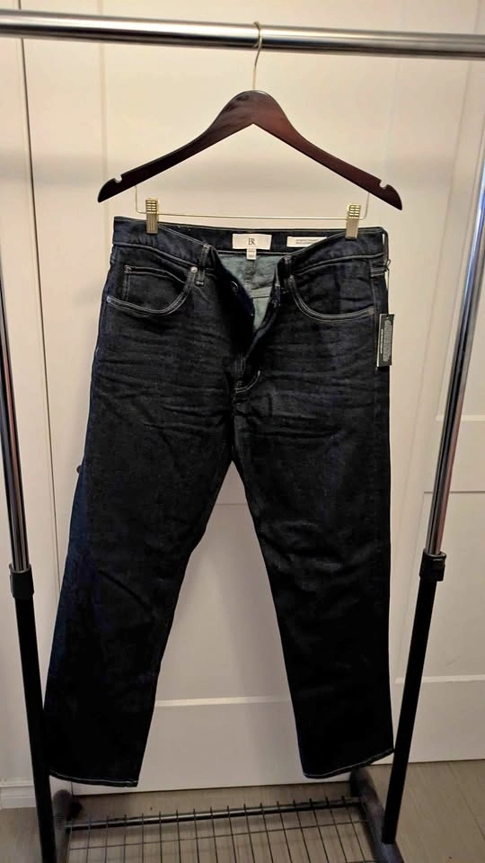 BNWT Banana Republic Authentic Straight Jeans 32x32