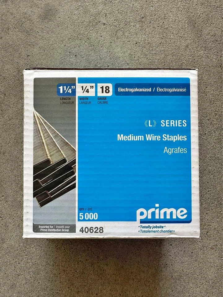 Prime 1 1/4" x 1/4" 18 Gauge Medium Wire Staples