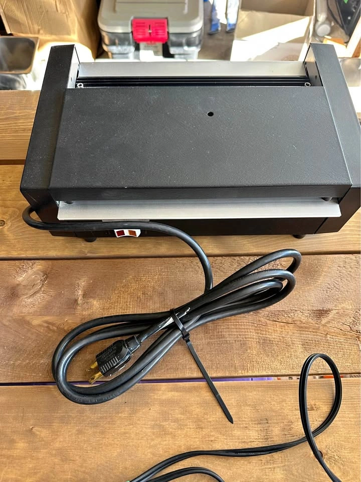 Model 6000 Laminator