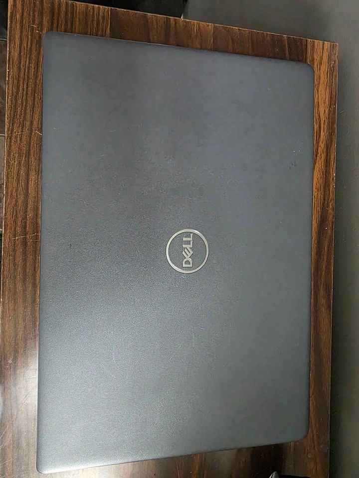 Dell Latitude 3410 Laptop - photo 2