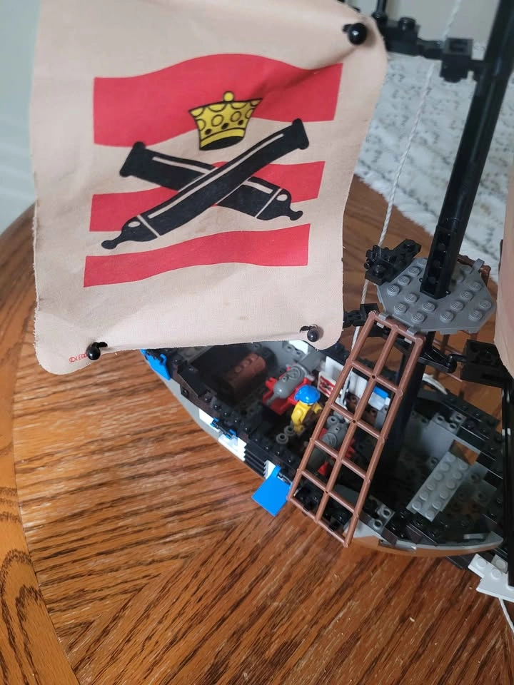 LEGO 6271 Imperial Flagship vintage Pirates set (1992) - photo 4