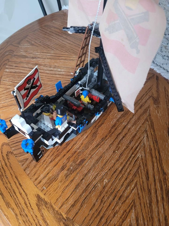 LEGO 6271 Imperial Flagship vintage Pirates set (1992) - photo 5