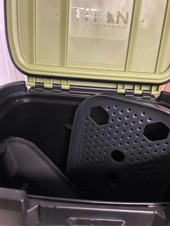 Titan Welded 36 Can Cooler - photo 3
