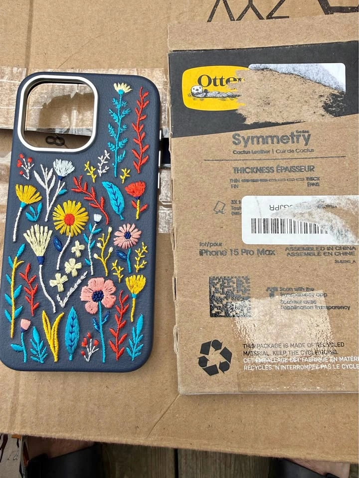 OtterBox Symmetry Series Cactus Leather iPhone 15 Pro Max Case