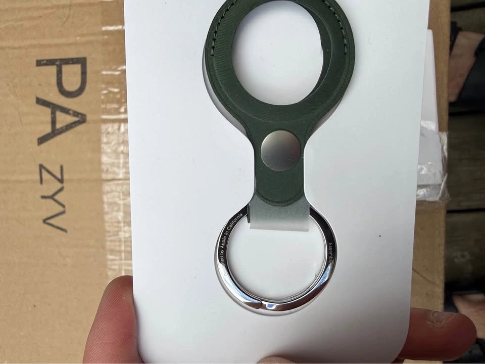 Apple AirTag FineWoven Key Ring - Evergreen - photo 2