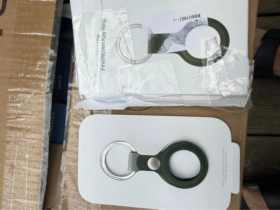 Apple AirTag FineWoven Key Ring - Evergreen - photo 4