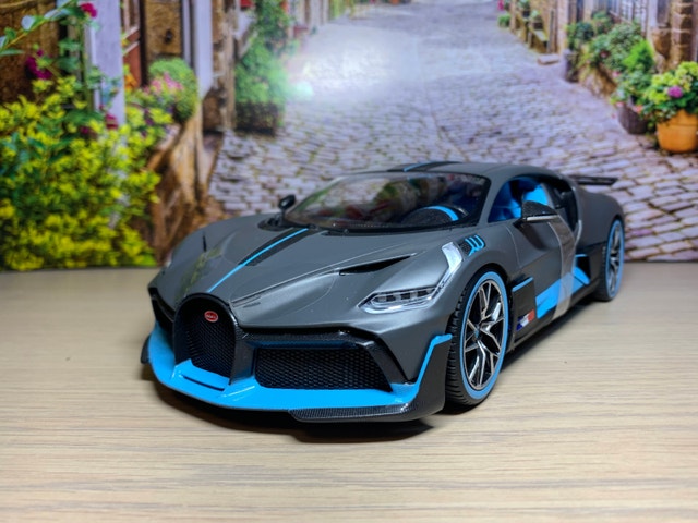 1:18 Brand New Bugatti Divo diecast Model car