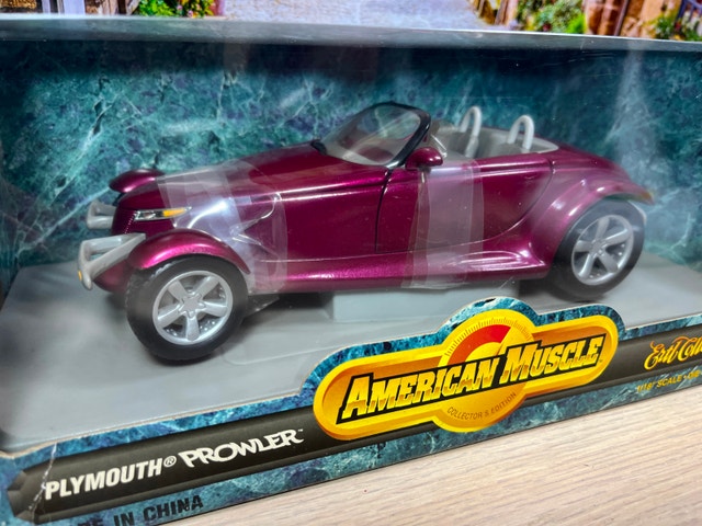 1:18 Ertl American Muscle Plymouth Prowler diecast Model Car - photo 2