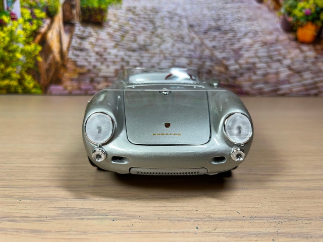 1:18 Brand New Porsche 550A Spyder diecast collectible sport car - photo 2