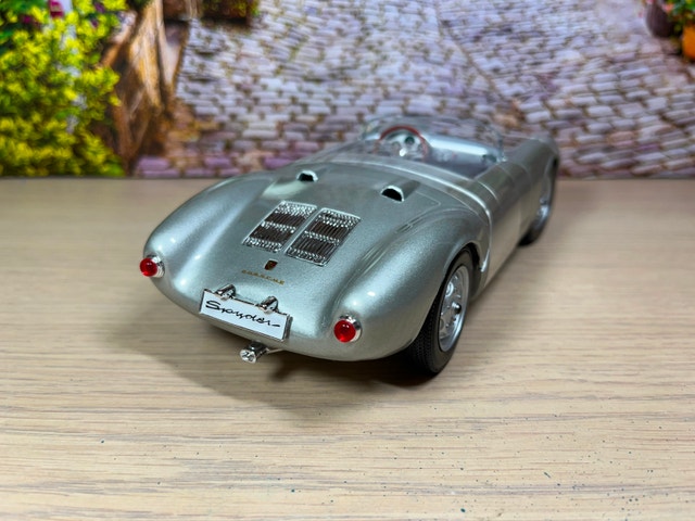 1:18 Brand New Porsche 550A Spyder diecast collectible sport car - photo 4