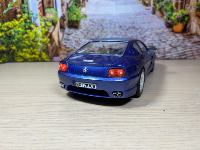 1:18 Made in Italy 1992 Ferrari 456 GT diecast model car - photo 4