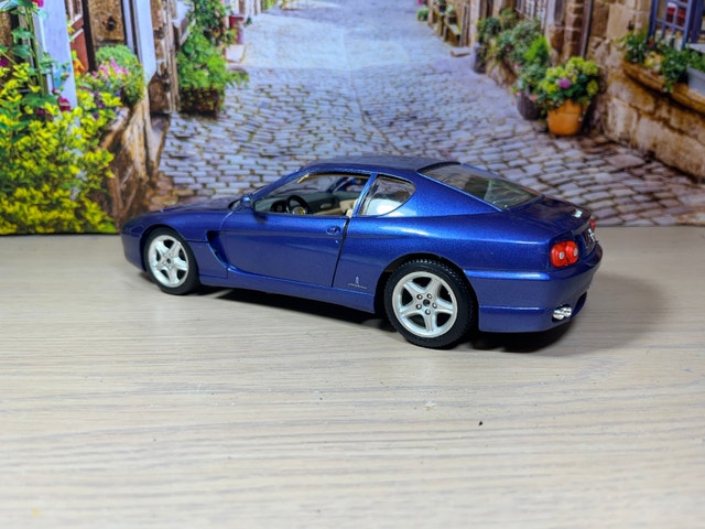 1:18 Made in Italy 1992 Ferrari 456 GT diecast model car - photo 5