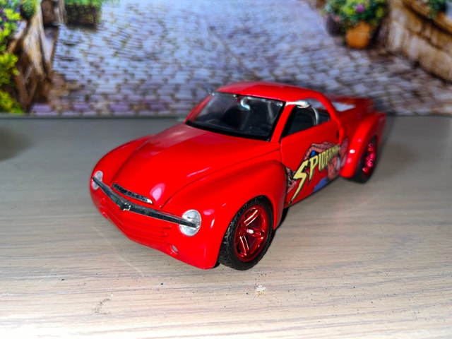 1:25 Chevrolet SSR Marvel Spiderman Diecast Model car No BOX