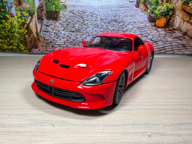 1:18 Brand New 2013 Dodge SRT Viper GTS Diecast Model car - photo 3