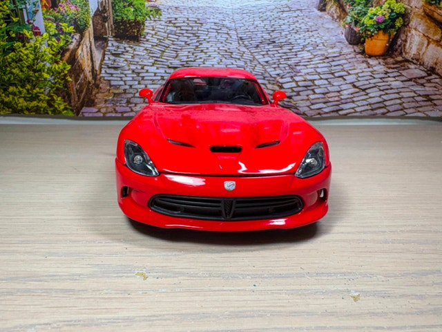 1:18 Brand New 2013 Dodge SRT Viper GTS Diecast Model car - photo 4